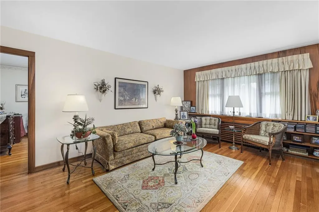 10 Bellevue Avenue North Providence RI 02911