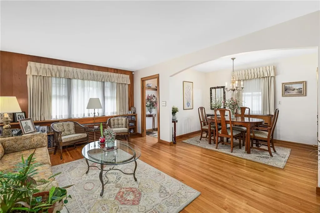 10 Bellevue Avenue North Providence RI 02911