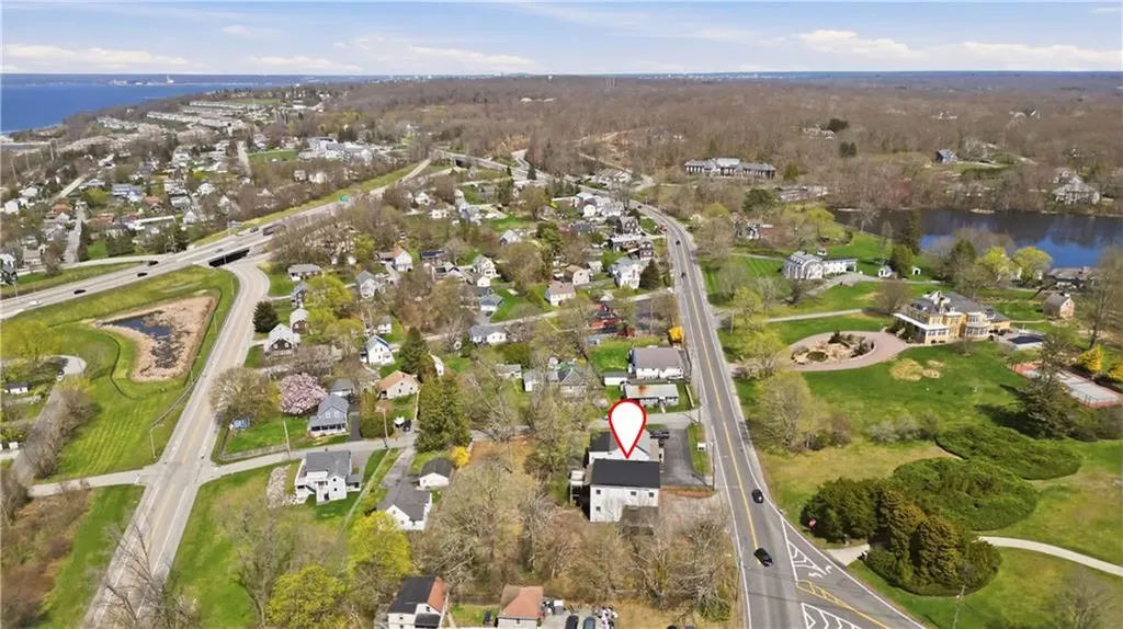 1449 Main Road Tiverton RI 02878
