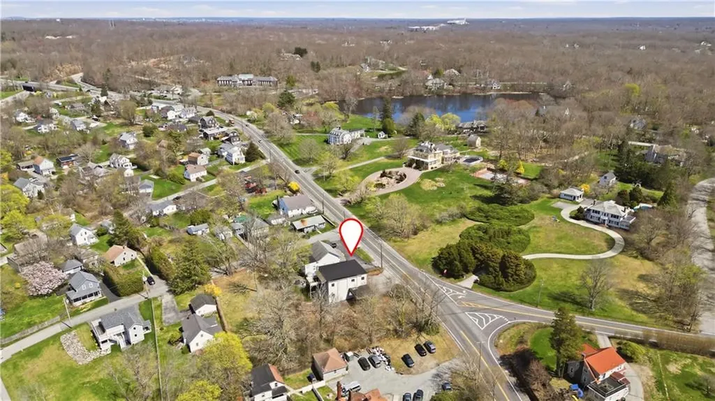 1449 Main Road Tiverton RI 02878