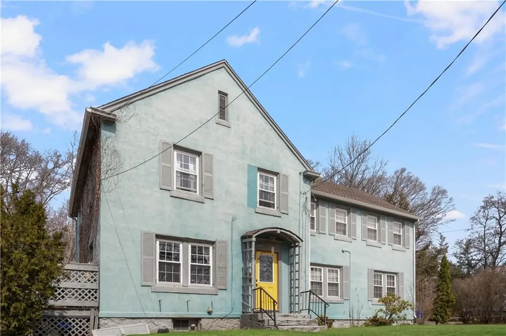 482 Providence Street West Warwick RI 02893
