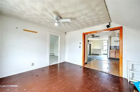 606 Metacom Avenue Warren RI 02885