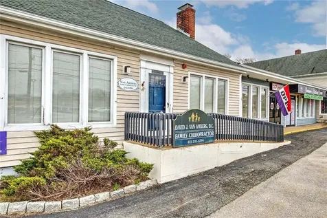 606 Metacom Avenue Warren RI 02885