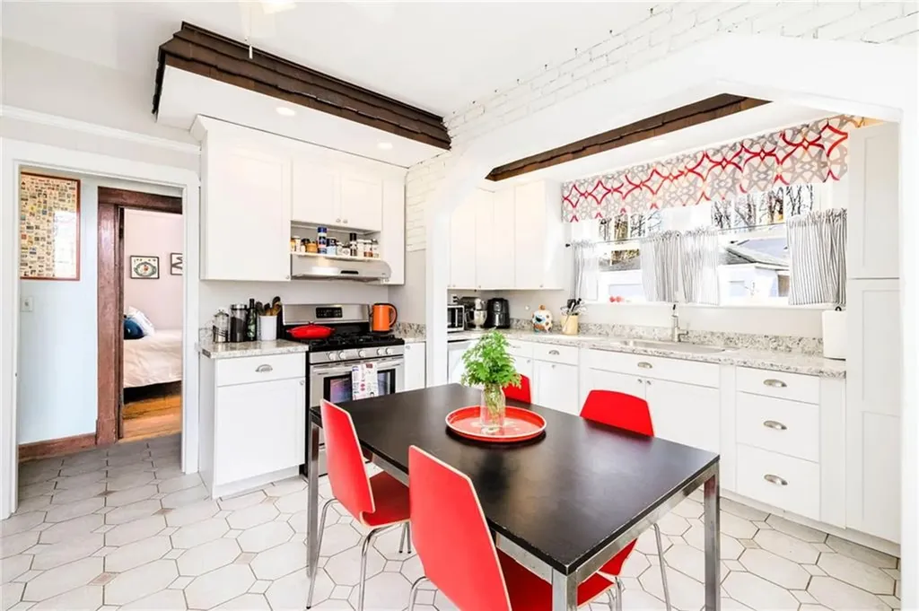 199 High Street Westerly RI 02891