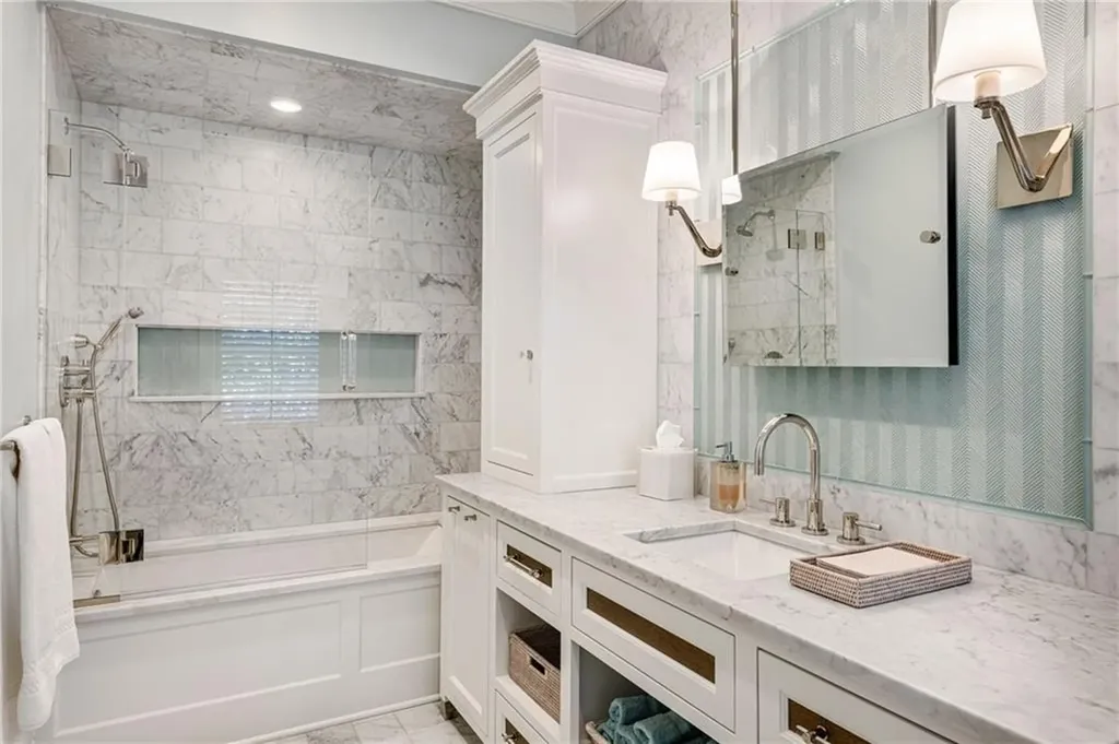 31 Ninigret Avenue Charlestown RI 02813