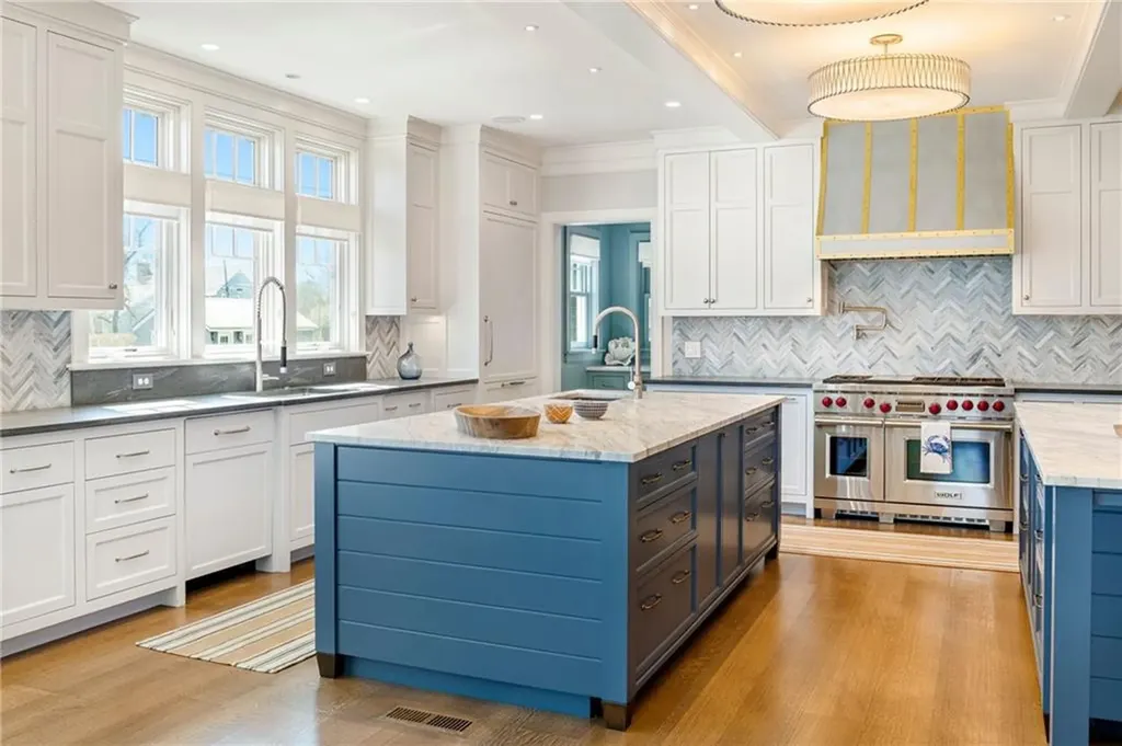 31 Ninigret Avenue Charlestown RI 02813
