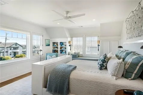 31 Ninigret Avenue Charlestown RI 02813