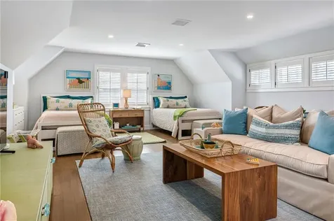 31 Ninigret Avenue Charlestown RI 02813