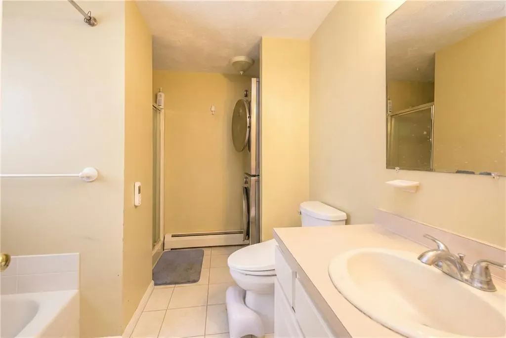 36 Great Oak Drive Warwick RI 02886