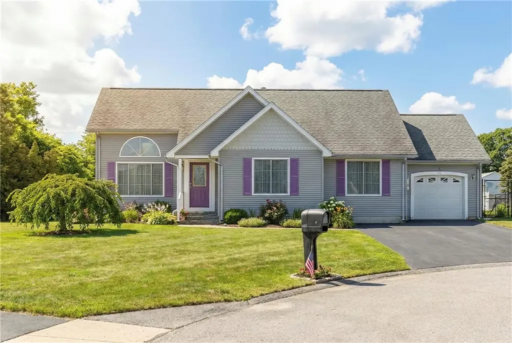 36 Great Oak Drive Warwick RI 02886