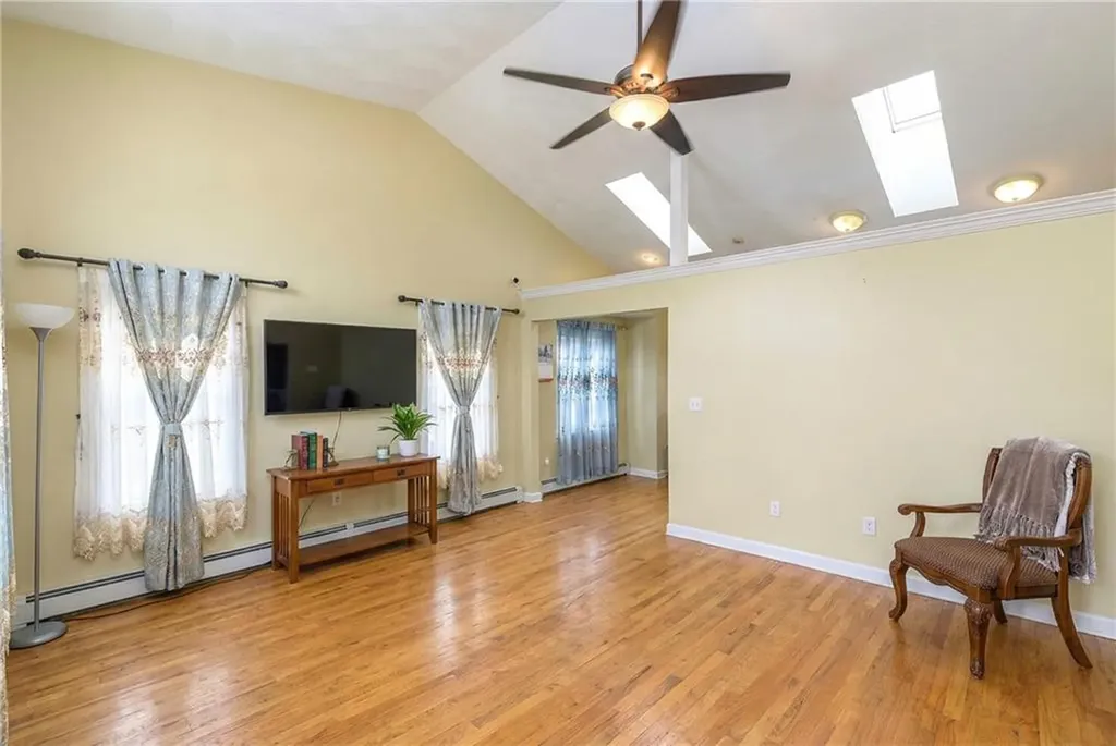 36 Great Oak Drive Warwick RI 02886