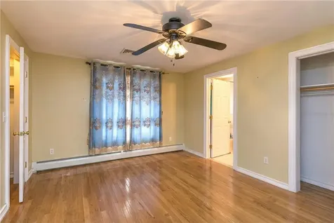 36 Great Oak Drive Warwick RI 02886