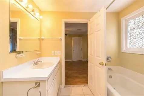 36 Great Oak Drive Warwick RI 02886