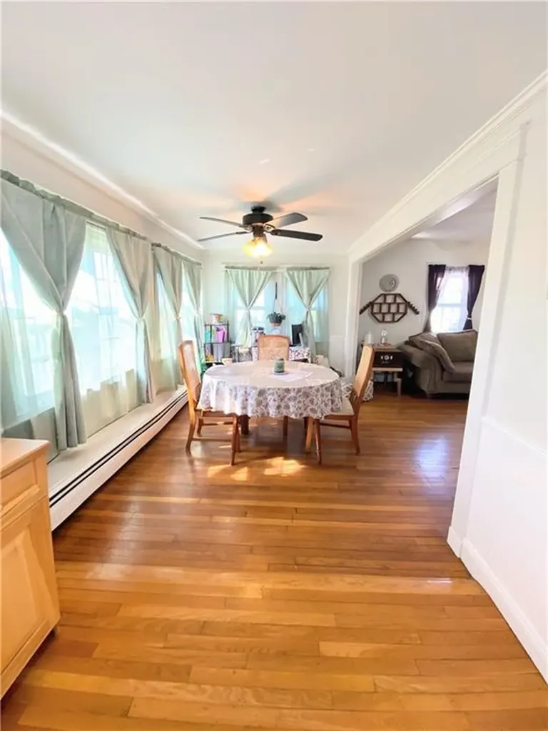 128 Fern Street Warwick RI 02889