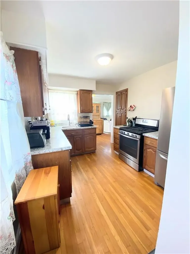128 Fern Street Warwick RI 02889