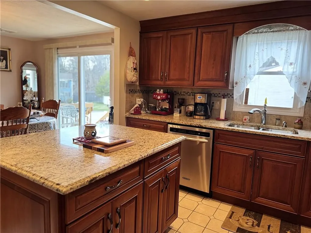 53 Bicentennial Way North Providence RI 02911
