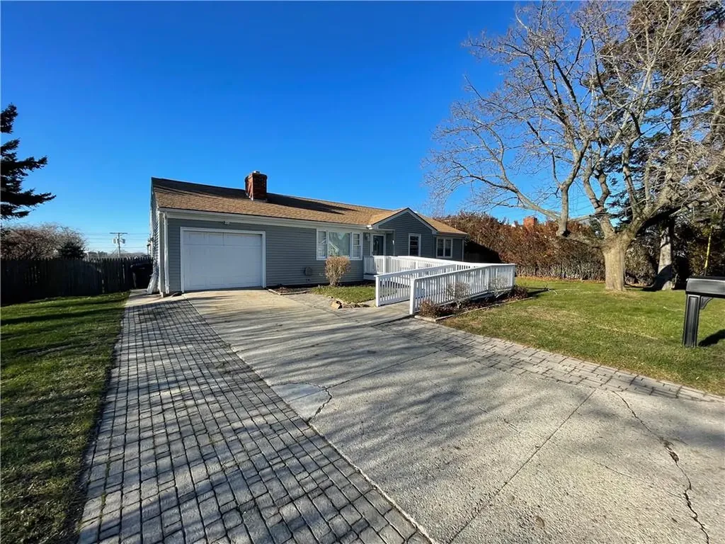 9 Wilson Road Middletown RI 02842