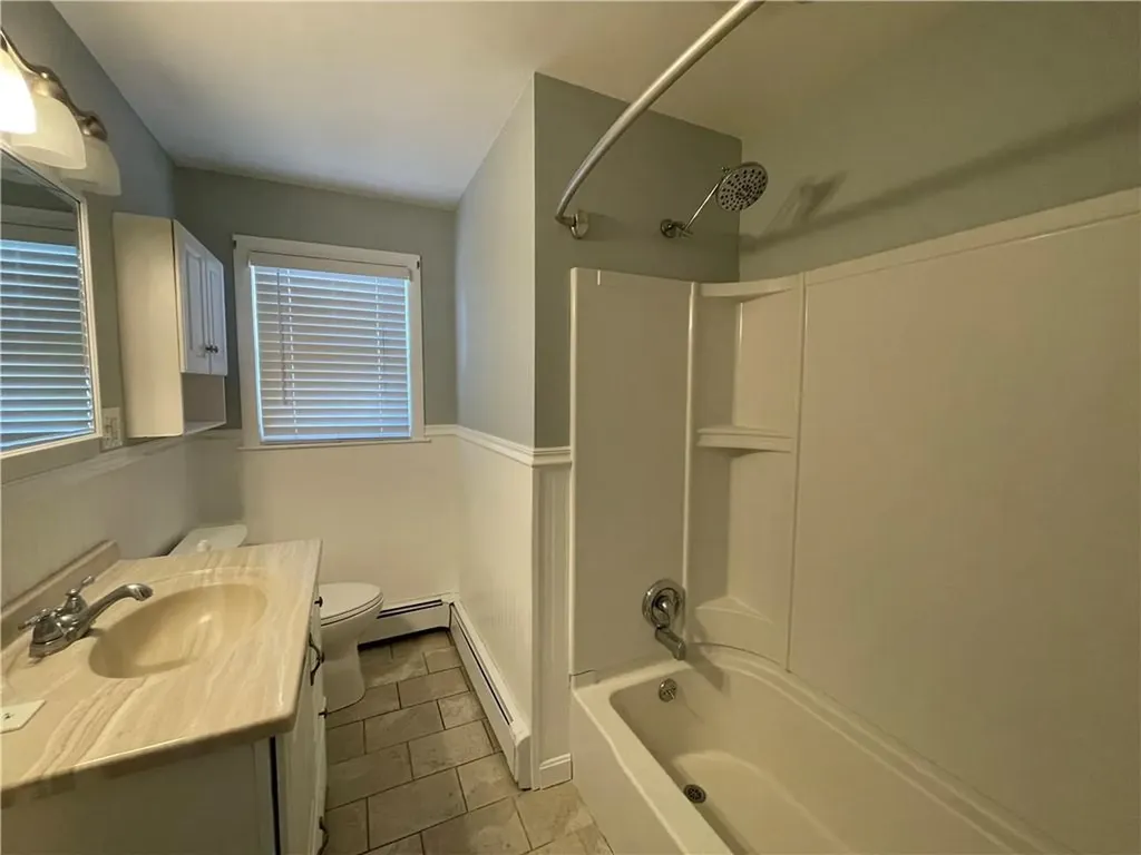 9 Wilson Road Middletown RI 02842