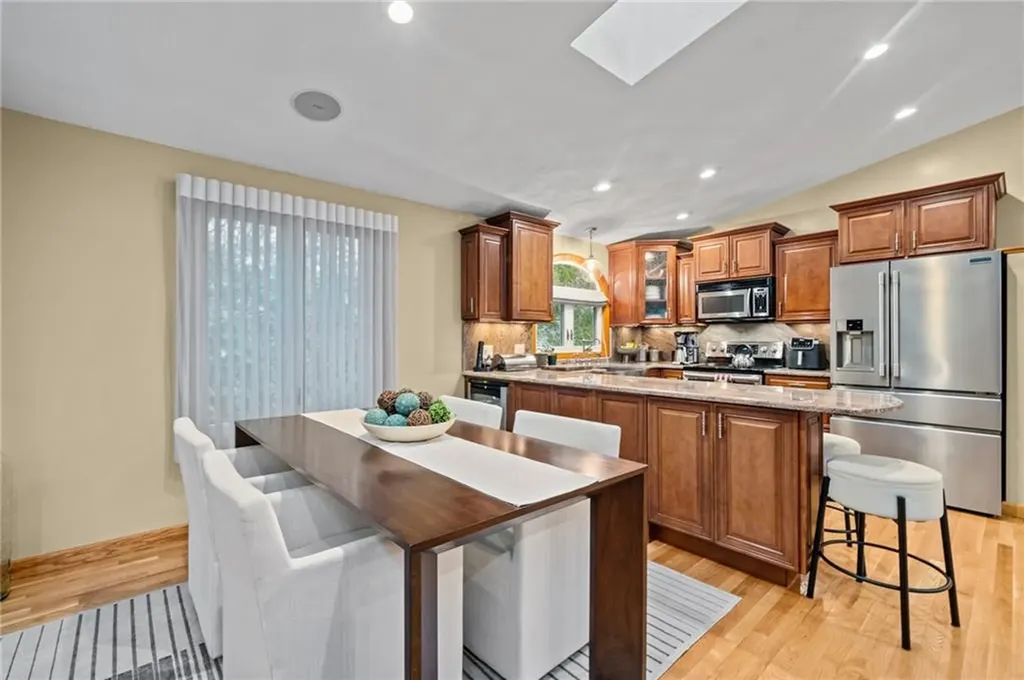 27 Miner Street North Providence RI 02904