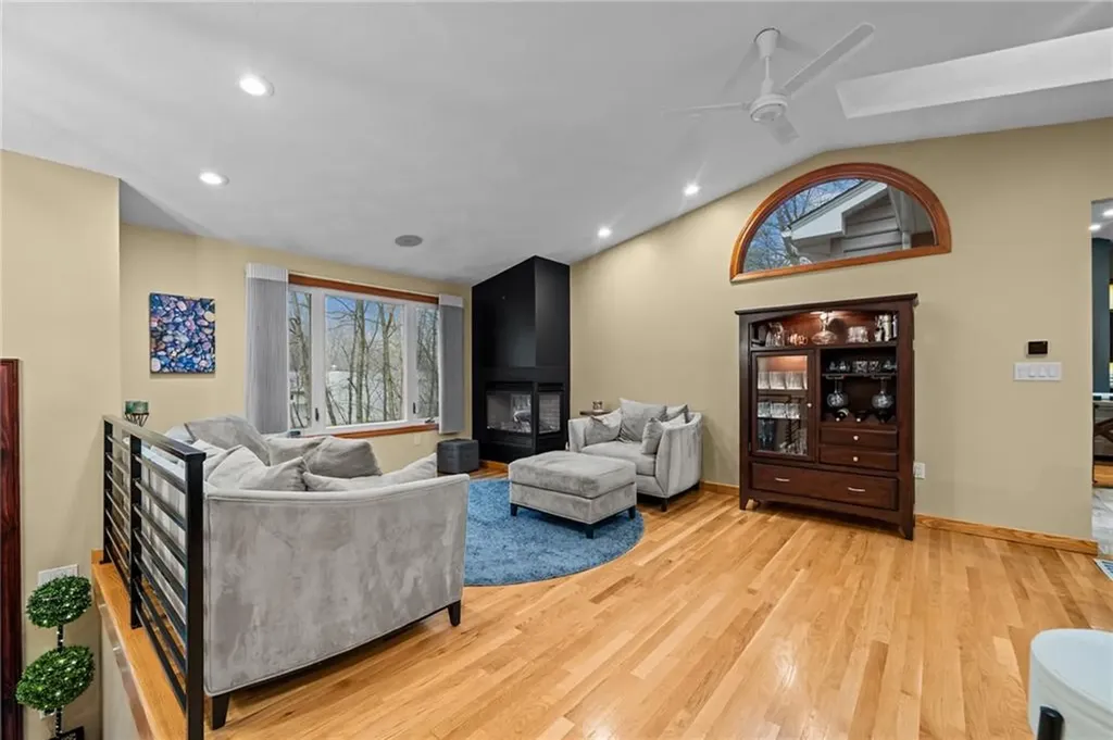 27 Miner Street North Providence RI 02904