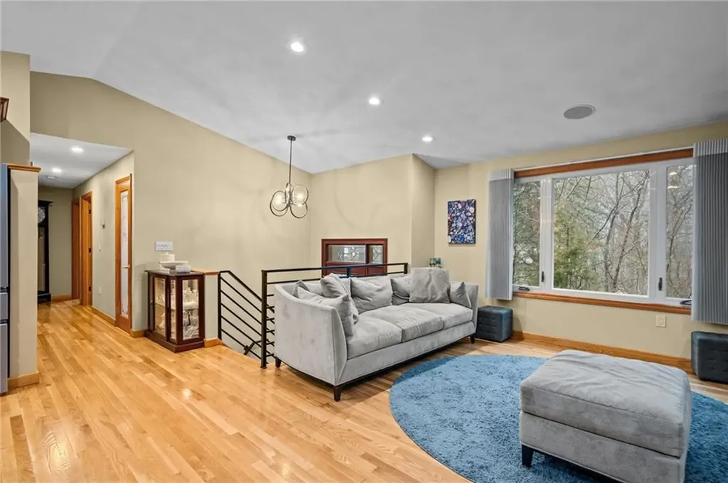 27 Miner Street North Providence RI 02904