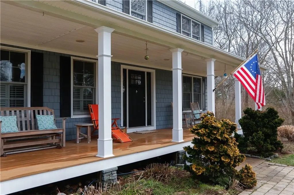 87 Woodward Avenue Avenue Narragansett RI 02882