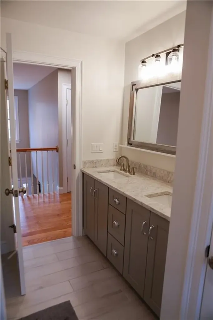 87 Woodward Avenue Avenue Narragansett RI 02882