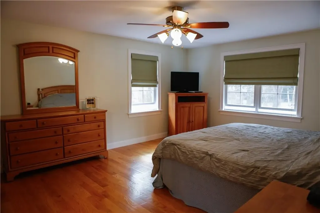 87 Woodward Avenue Avenue Narragansett RI 02882