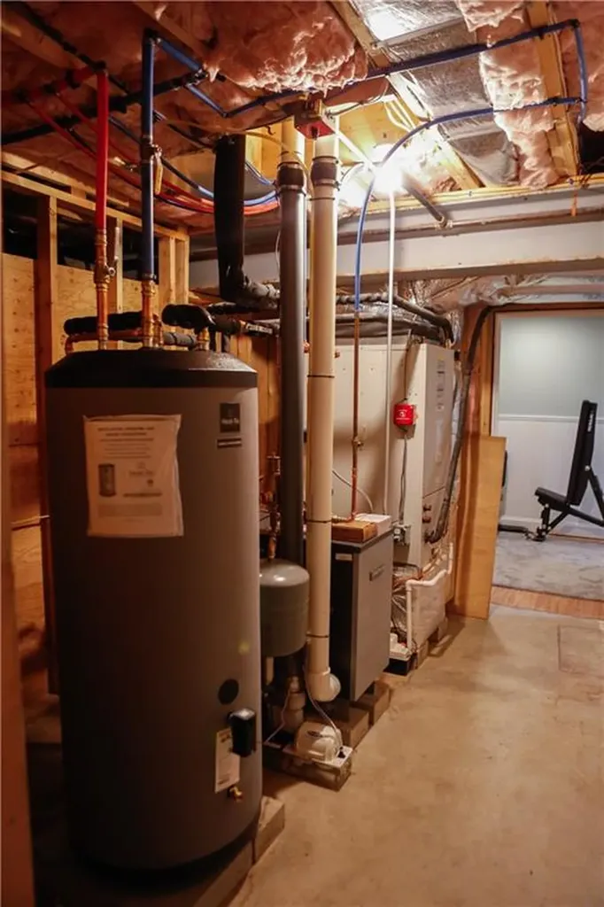 87 Woodward Avenue Avenue Narragansett RI 02882