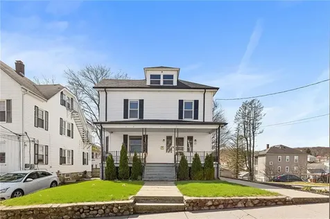 32 5th Avenue Woonsocket RI 02895