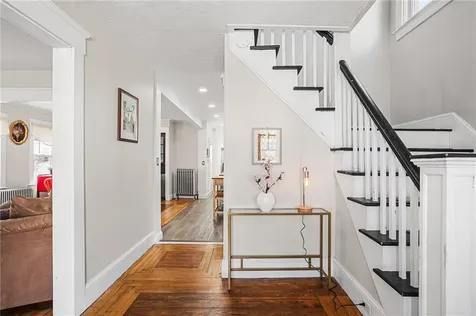 32 5th Avenue Woonsocket RI 02895