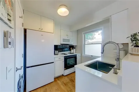 364 Bellevue Avenue Newport RI 02840