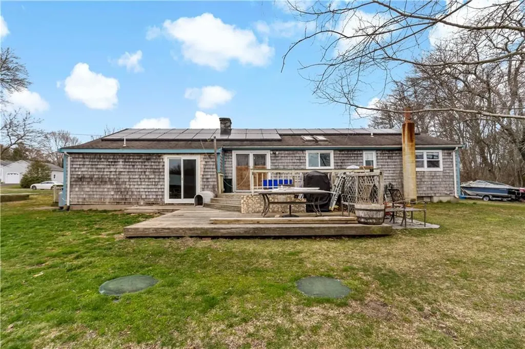88 Roseland Terrace Tiverton RI 02878