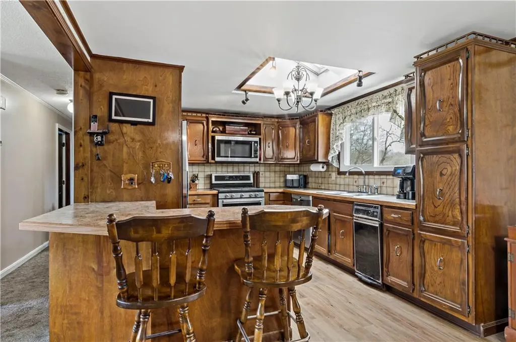 88 Roseland Terrace Tiverton RI 02878