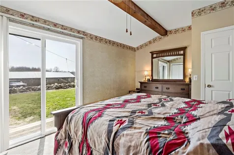 88 Roseland Terrace Tiverton RI 02878