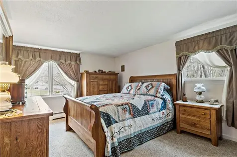 88 Roseland Terrace Tiverton RI 02878