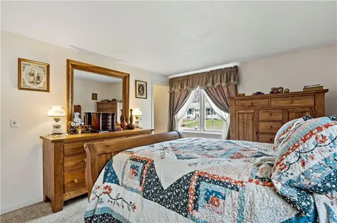 88 Roseland Terrace Tiverton RI 02878