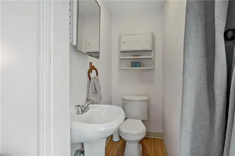 88 Roseland Terrace Tiverton RI 02878