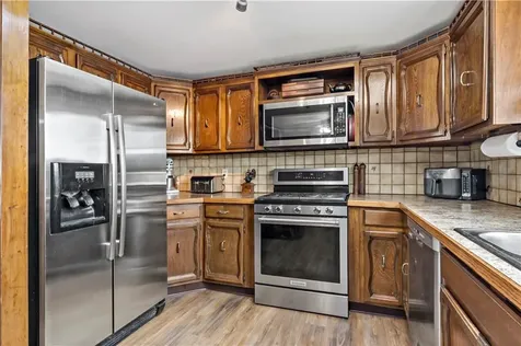 88 Roseland Terrace Tiverton RI 02878