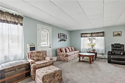 88 Roseland Terrace Tiverton RI 02878