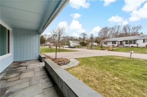 88 Roseland Terrace Tiverton RI 02878