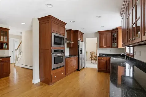 20 Sherman Avenue Bristol RI 02809