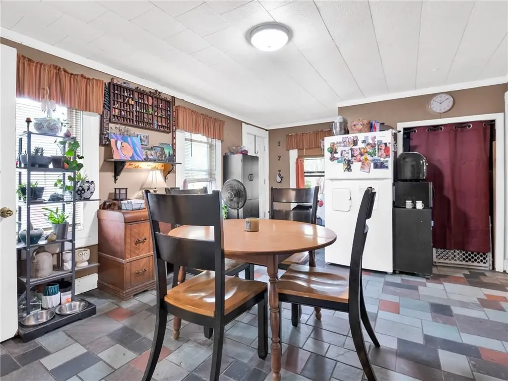28 Youngs Avenue West Warwick RI 02893