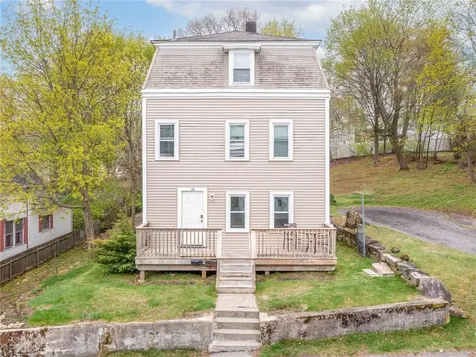 28 Youngs Avenue West Warwick RI 02893