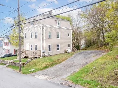 28 Youngs Avenue West Warwick RI 02893