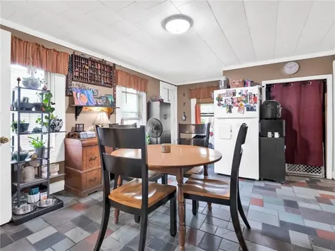 28 Youngs Avenue West Warwick RI 02893