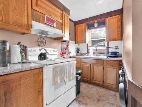 28 Youngs Avenue West Warwick RI 02893