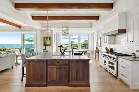 71 Cliff Drive Narragansett RI 02882