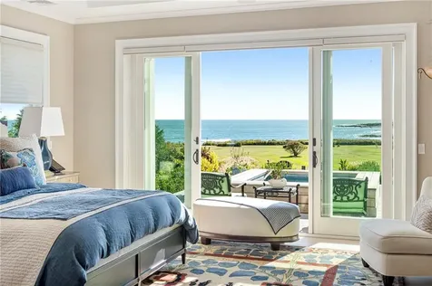 71 Cliff Drive Narragansett RI 02882