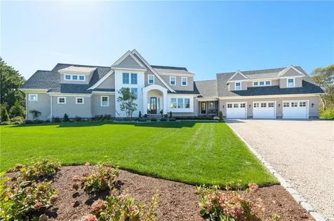 71 Cliff Drive Narragansett RI 02882
